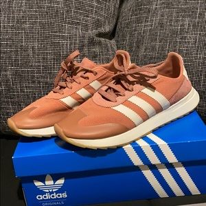 Adidas Women’s sneaker